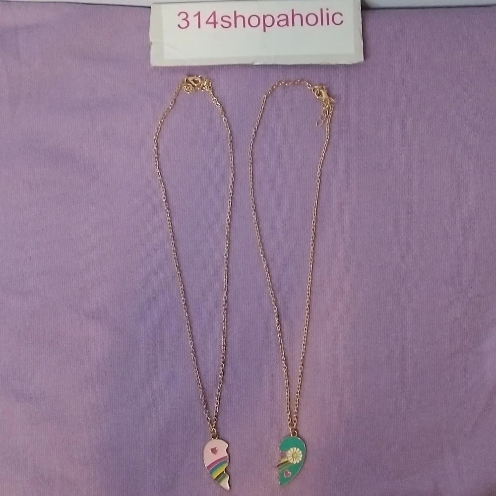 Gold Heart Pendant Necklaces